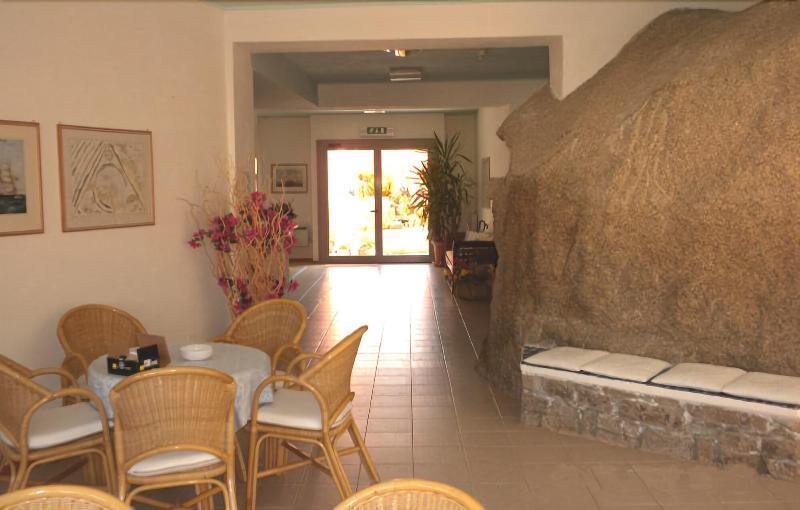Hotel La Roccia Палау Екстериор снимка