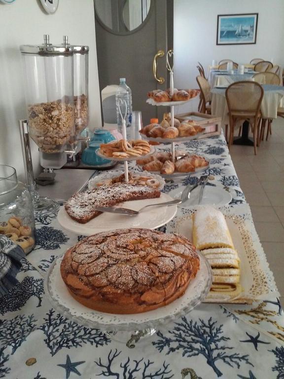 Hotel La Roccia Палау Екстериор снимка